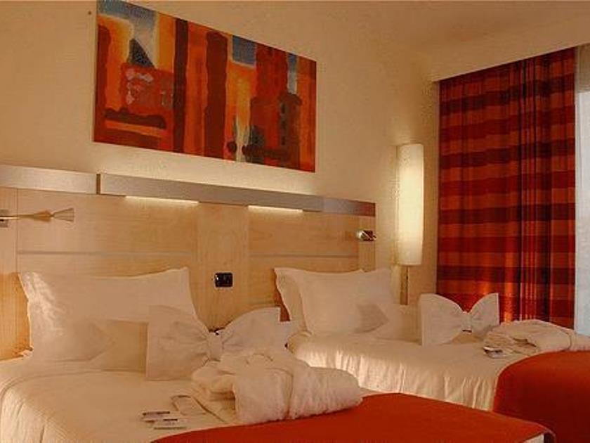 ไอเดีย โฮเต็ล โตริโน มิราฟิออรี Hotel ตูริน ภายนอก รูปภาพ